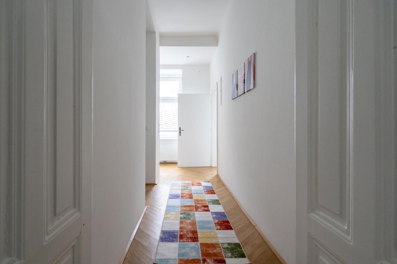 Central Two Bedroom Apartment Wien Eksteriør bilde